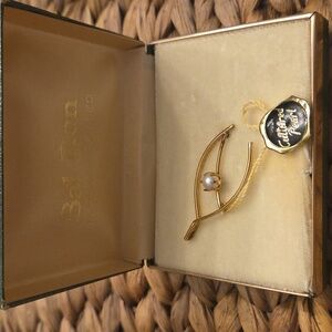 60s Wish Bone Brooch 12Kt Gold-filled Brooch w Cultured Pearl in Original Box